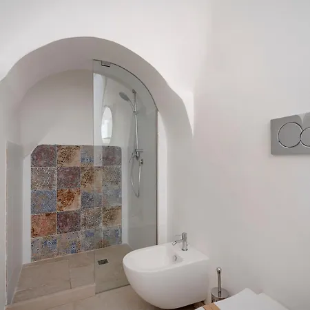 Guesthost - Borgo Lucia Trulli With Pool *