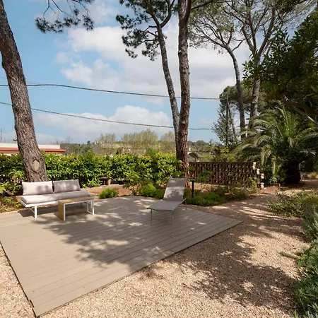 Guesthost - Borgo Lucia Trulli With Pool *