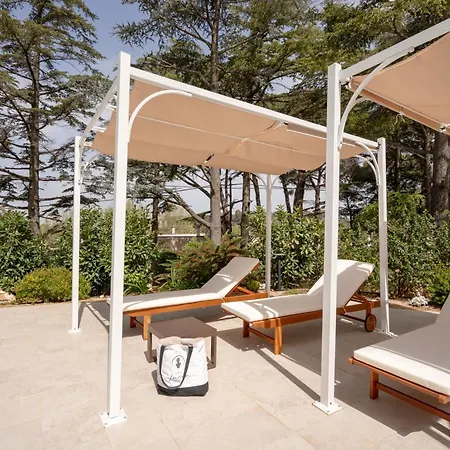 Guesthost - Borgo Lucia Trulli With Pool