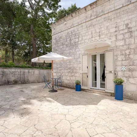 Dom wakacyjny Guesthost - Borgo Lucia Trulli With Pool Selva Di Fasano